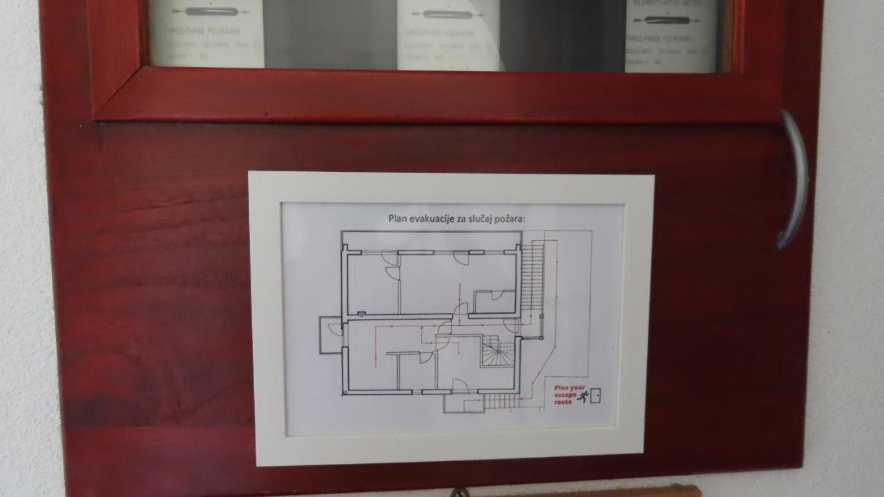 Apartments Kamelija มาลินสกา ภายนอก รูปภาพ